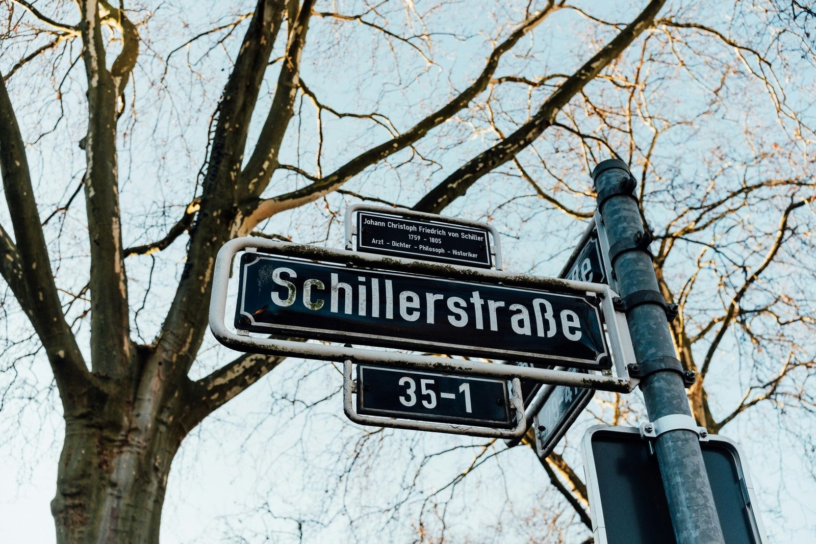 Die berühmten Schriftsteller des 20. Jahrhunderts in Bielefeld