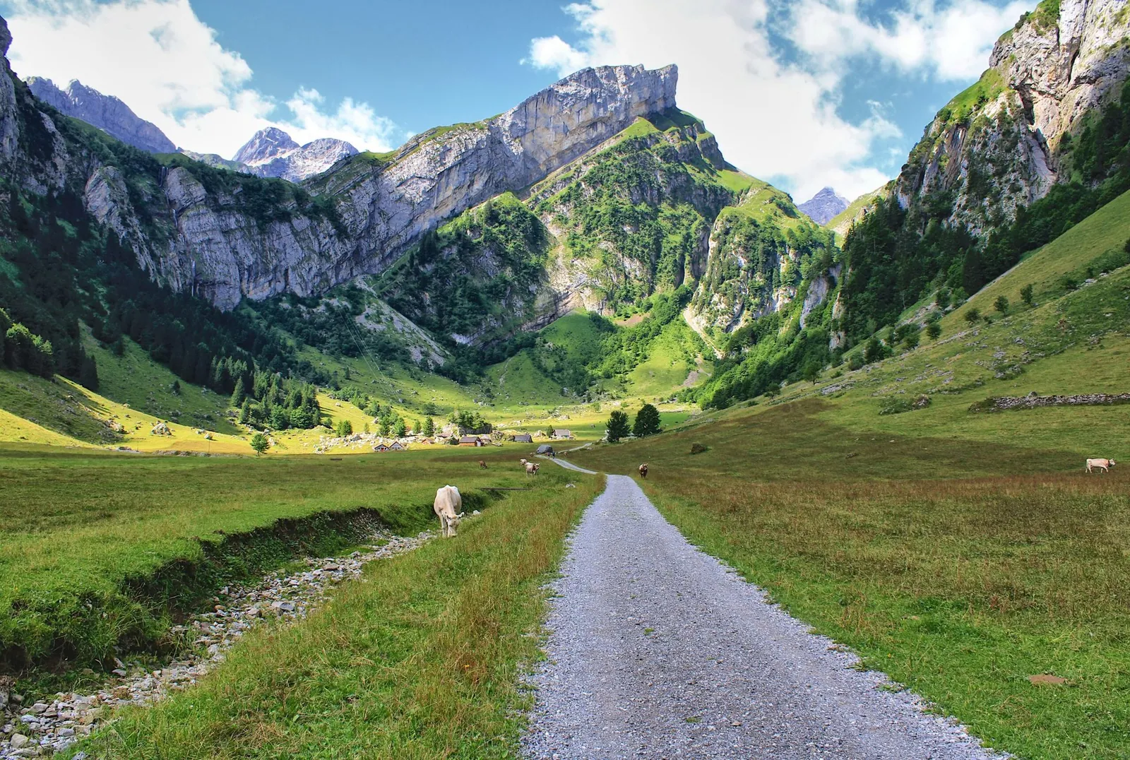Die Vorteile von Rundreisen: Entdecken Sie neue Ziele