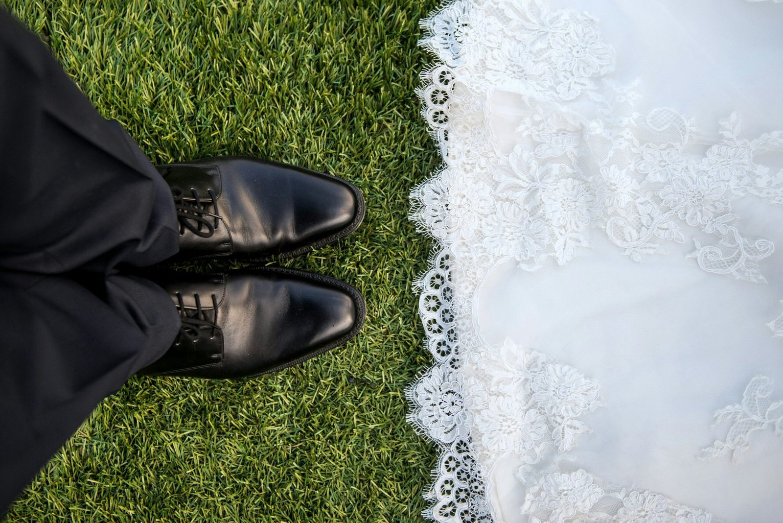 Wie man das perfekte Hochzeitsoutfit in Bielefeld wählt